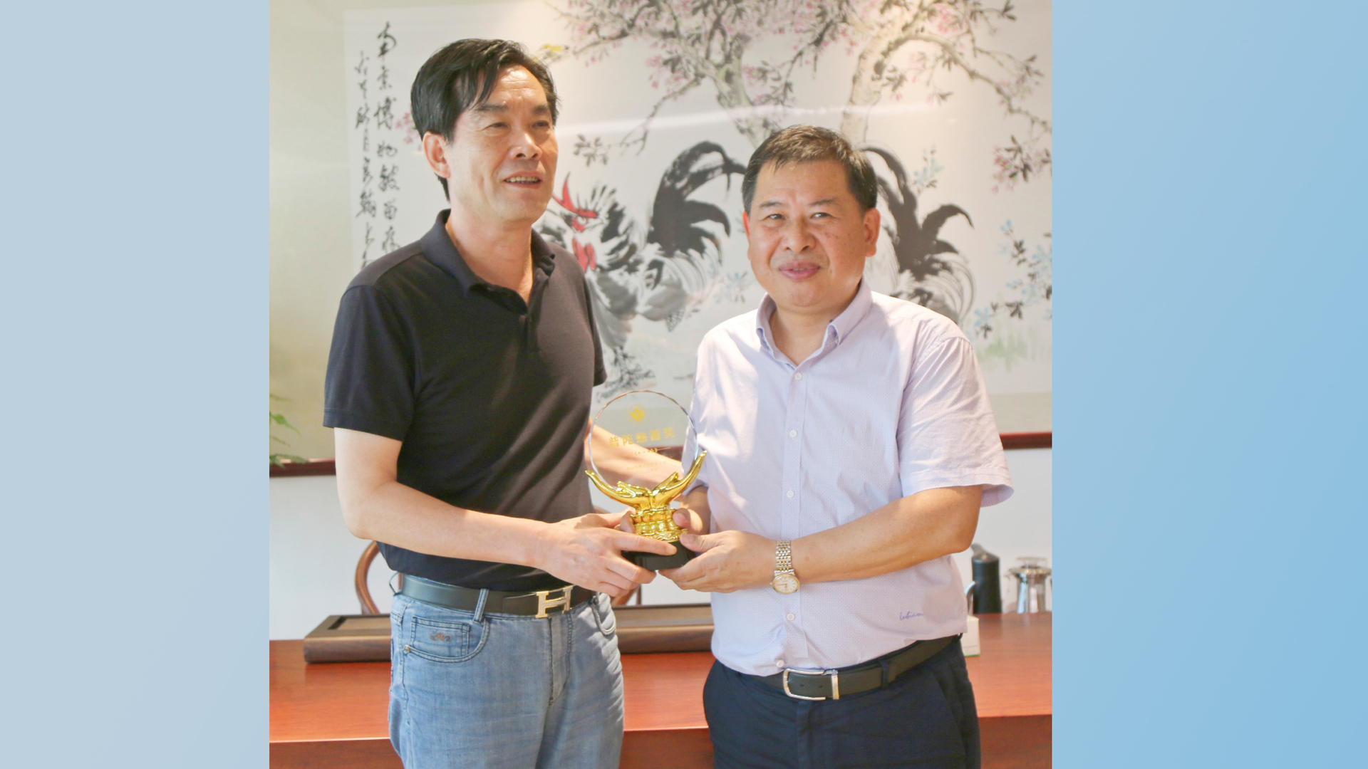 公司荣获2022年度“普陀慈善奖”_环球360